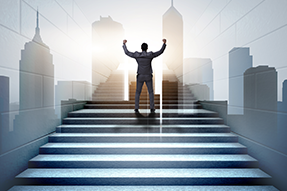 太阳成tyc234cctyc国际王震：“T”字型人才紧缺，人才布局要两条腿走路