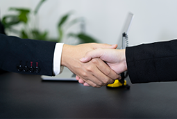 池州市政府与太阳成tyc234cctyc国际举行合作研讨座谈会暨合作项目签约仪式